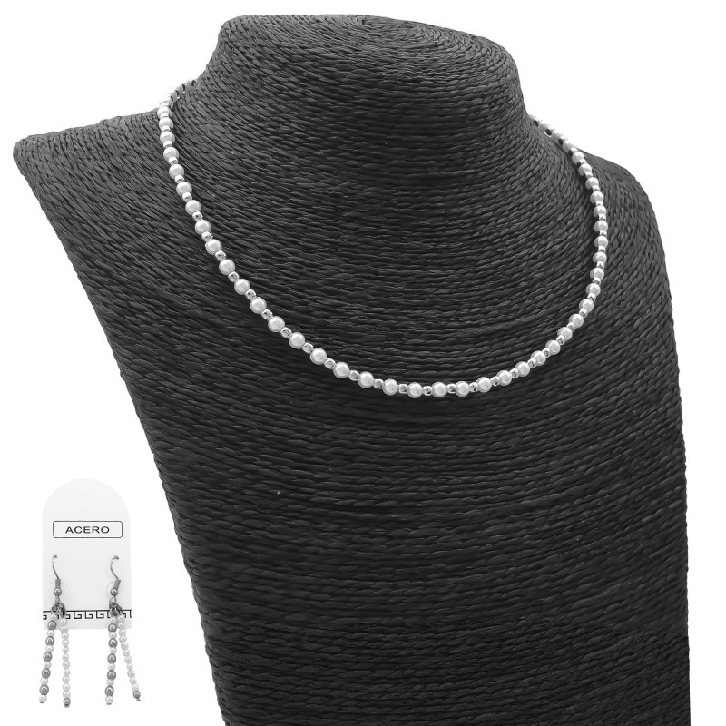 Conjunto Perlas con Bolitas y Caravanas.